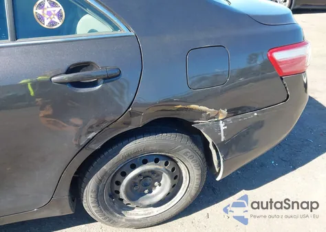 2007 Toyota Camry Le z USA, uszkodzony, nr VIN 4T1BE46K27U124974